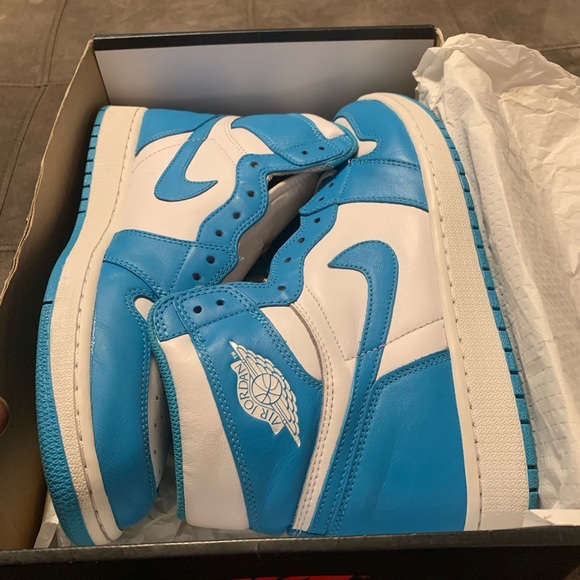 Size 12 lightly used Air Jordan 1 Unc 2015 - Picture 4 of 8